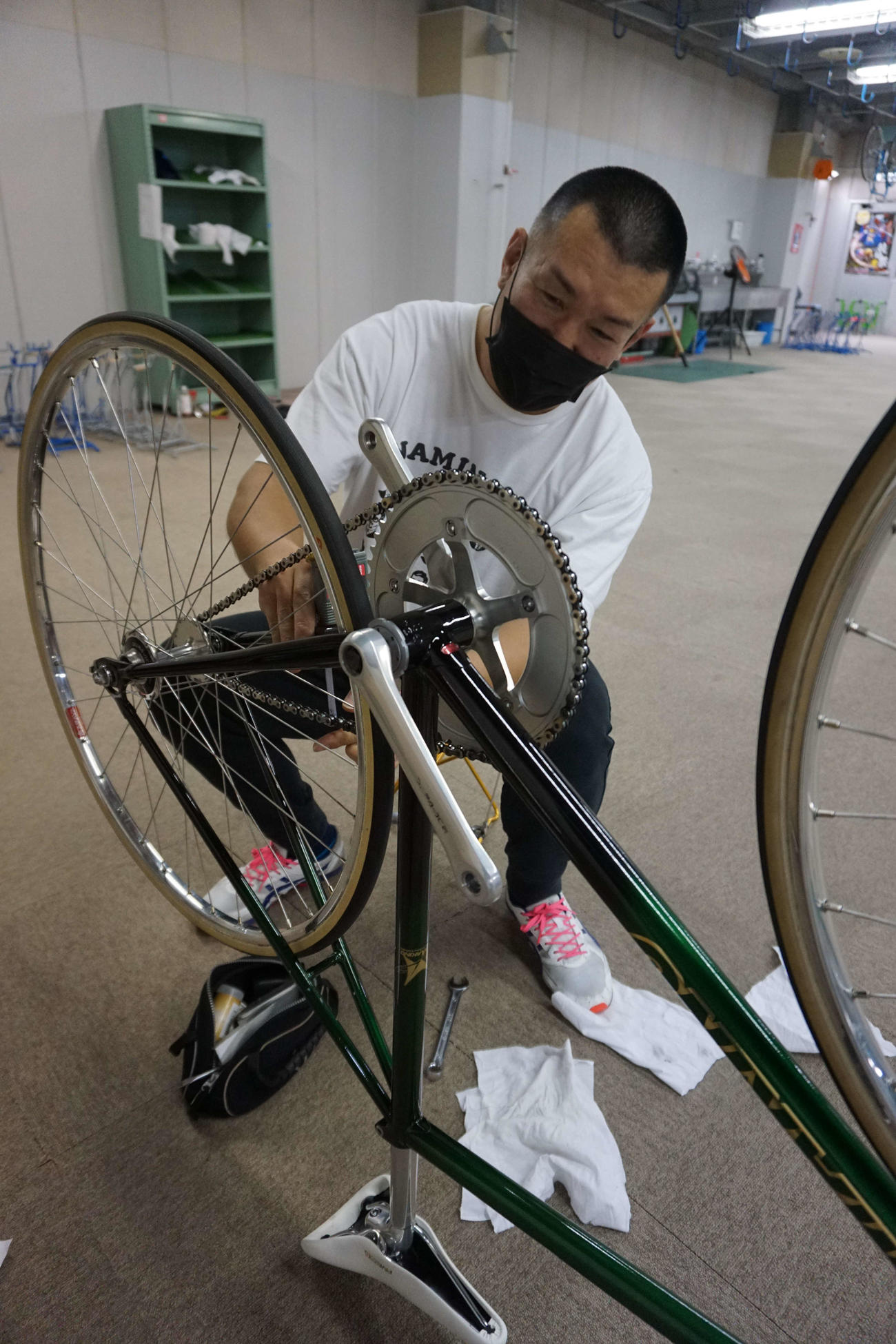 原清孝は新車を携えて検車場に現れた