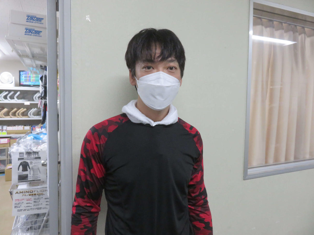 若林耕司が地元で首位発進