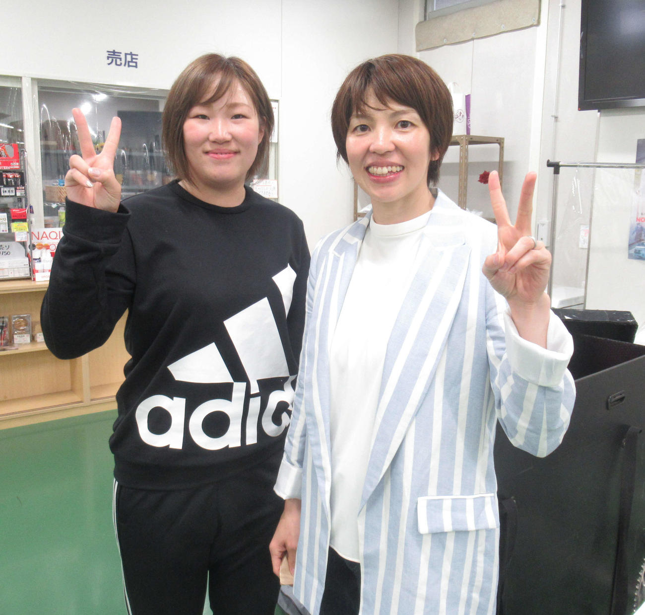 産休明け初戦の三宅愛梨（左）と中川諒子が久々の実戦に意気込む