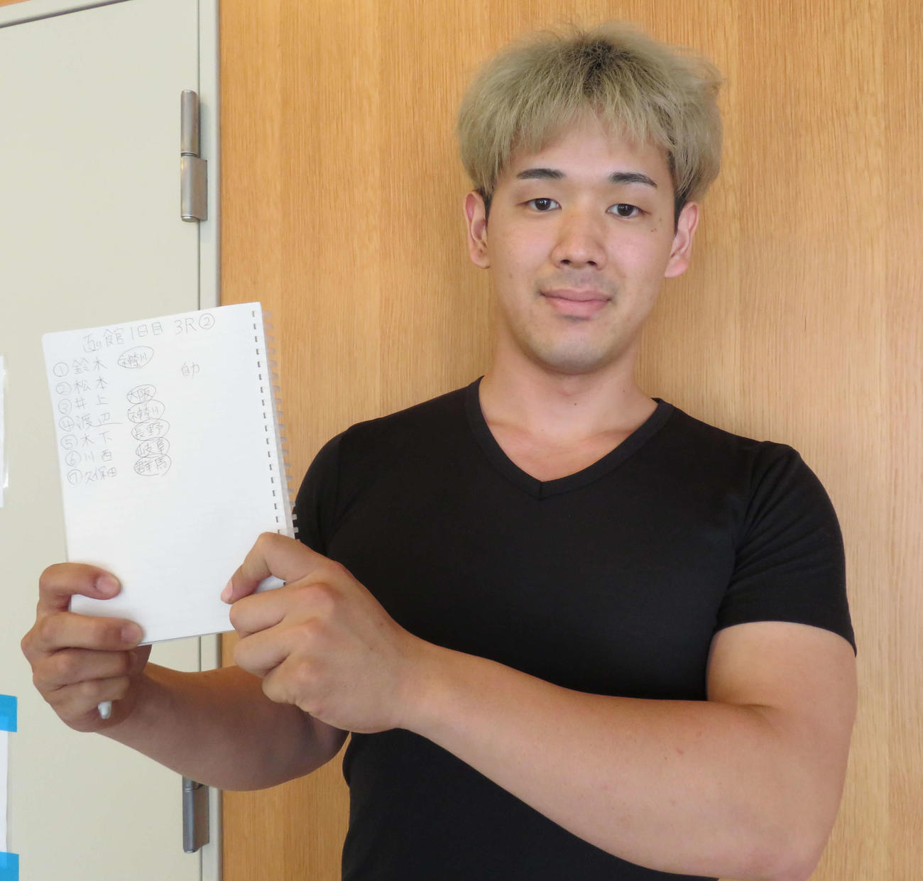 新人松本京太は日々ノートをつけて競輪を勉強中（撮影・栗田文人）