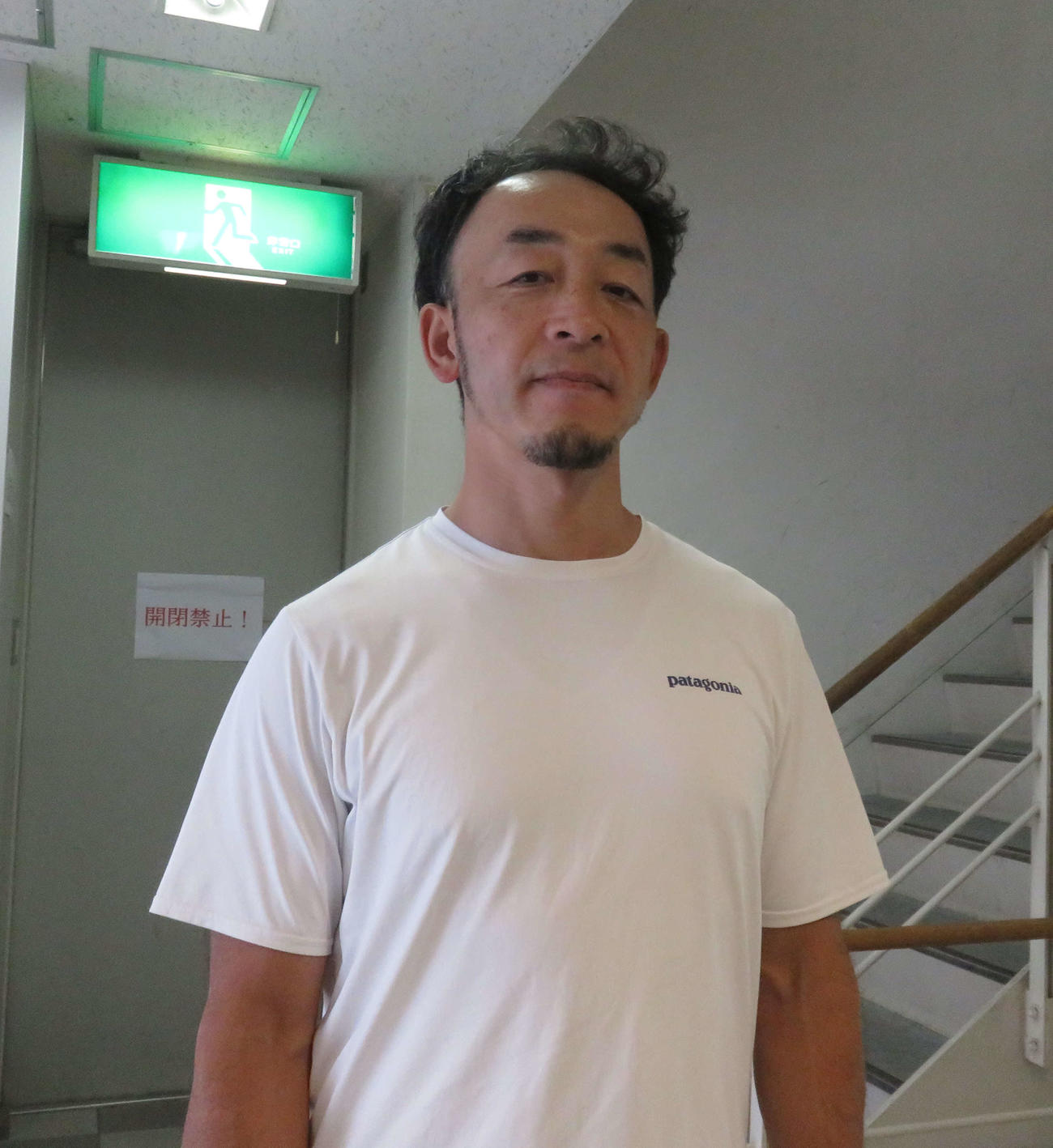 地元で健在ぶりを示す望月紀男（撮影・野島成浩）