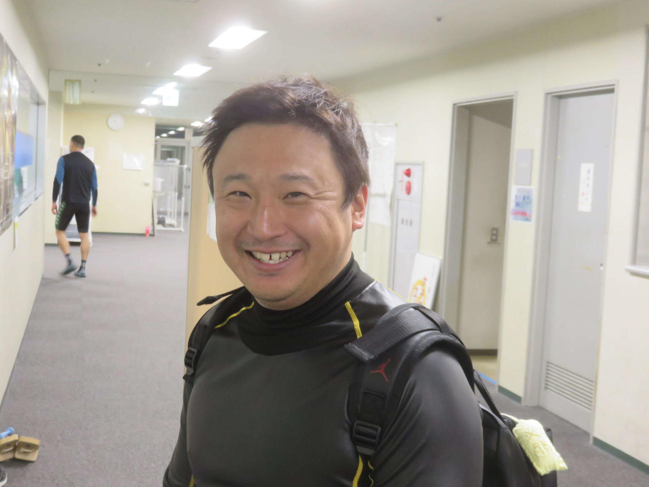 2着で予選を突破した地元の中川拓也