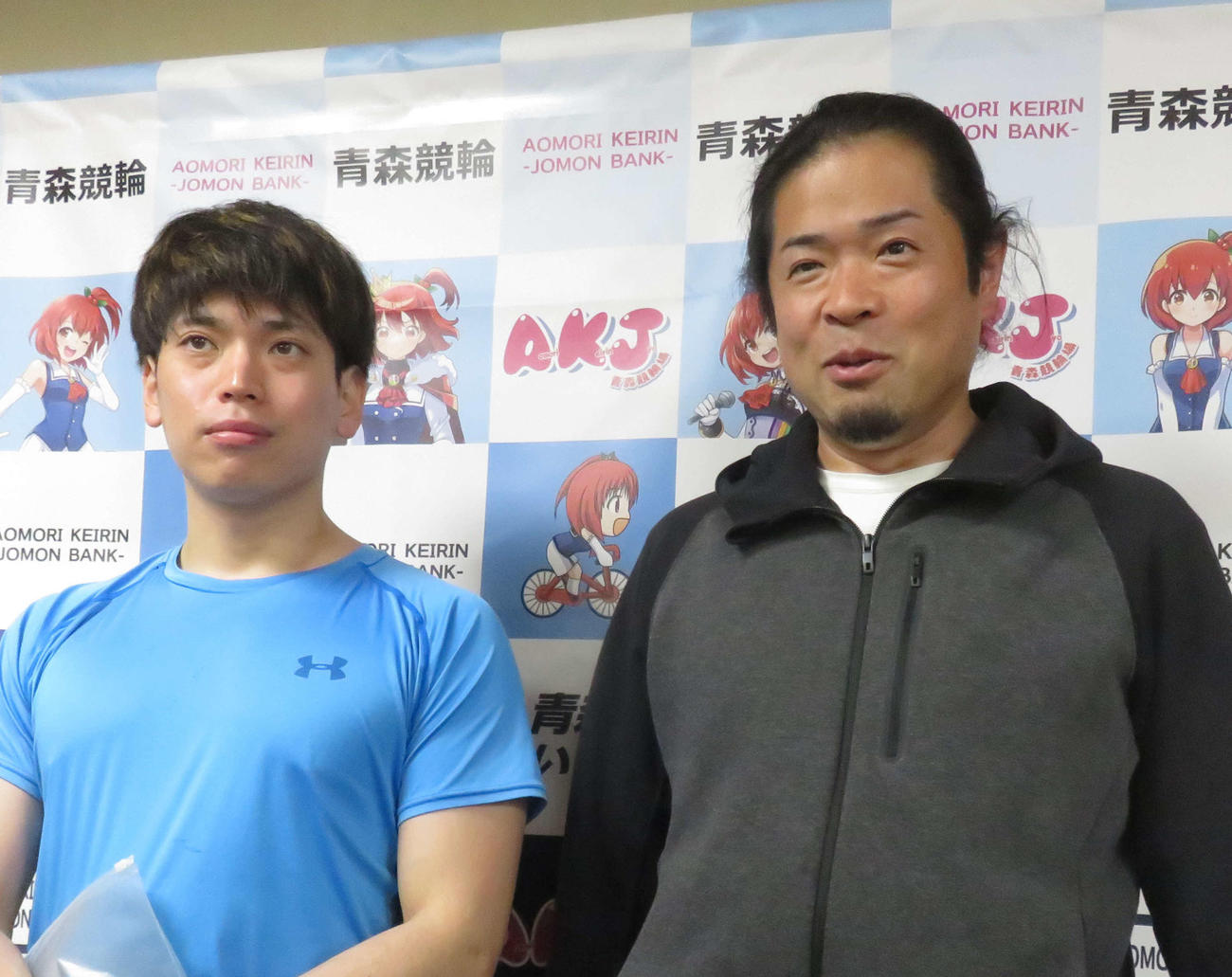 引地正人（右）が同支部ルーキー・立花昌也との初連係へ意気込む（撮影・野島成浩）