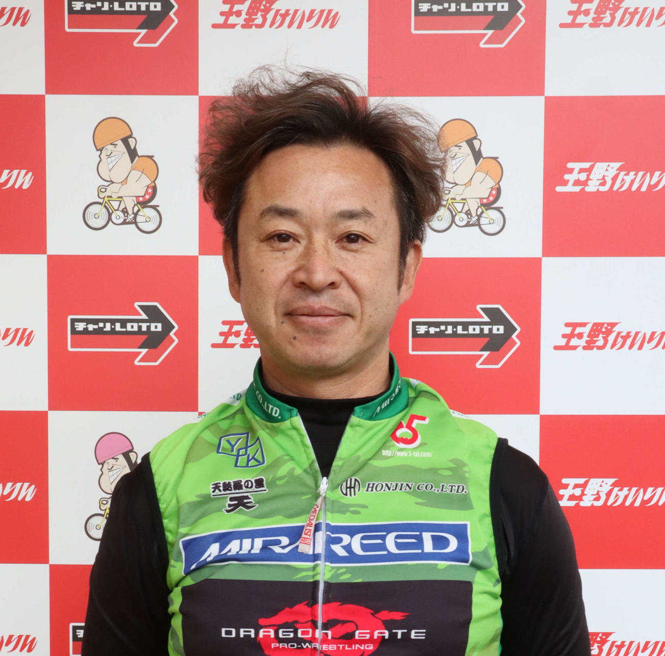 ベテラン伊藤正樹がタフに走り続けている（撮影・音無剛）