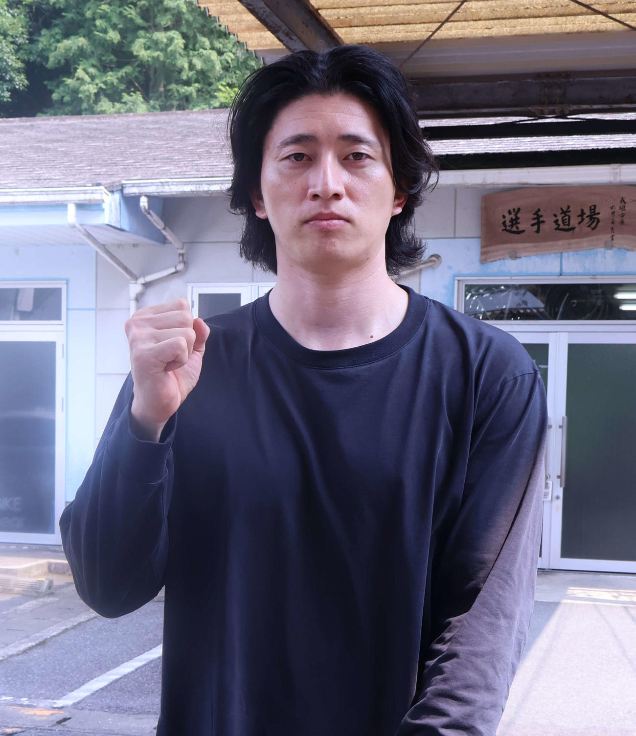 1、2班戦デビューを迎えた中西勇が奮起する（撮影・山田敏明）