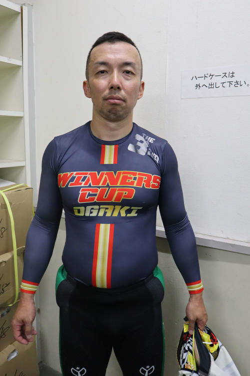 【競輪】大瀬戸潤一郎が半年ぶり1着「寝かせてた」自転車で「めっちゃ楽だった」／佐世保ミッド - ミッドナイト競輪 : 日刊スポーツ