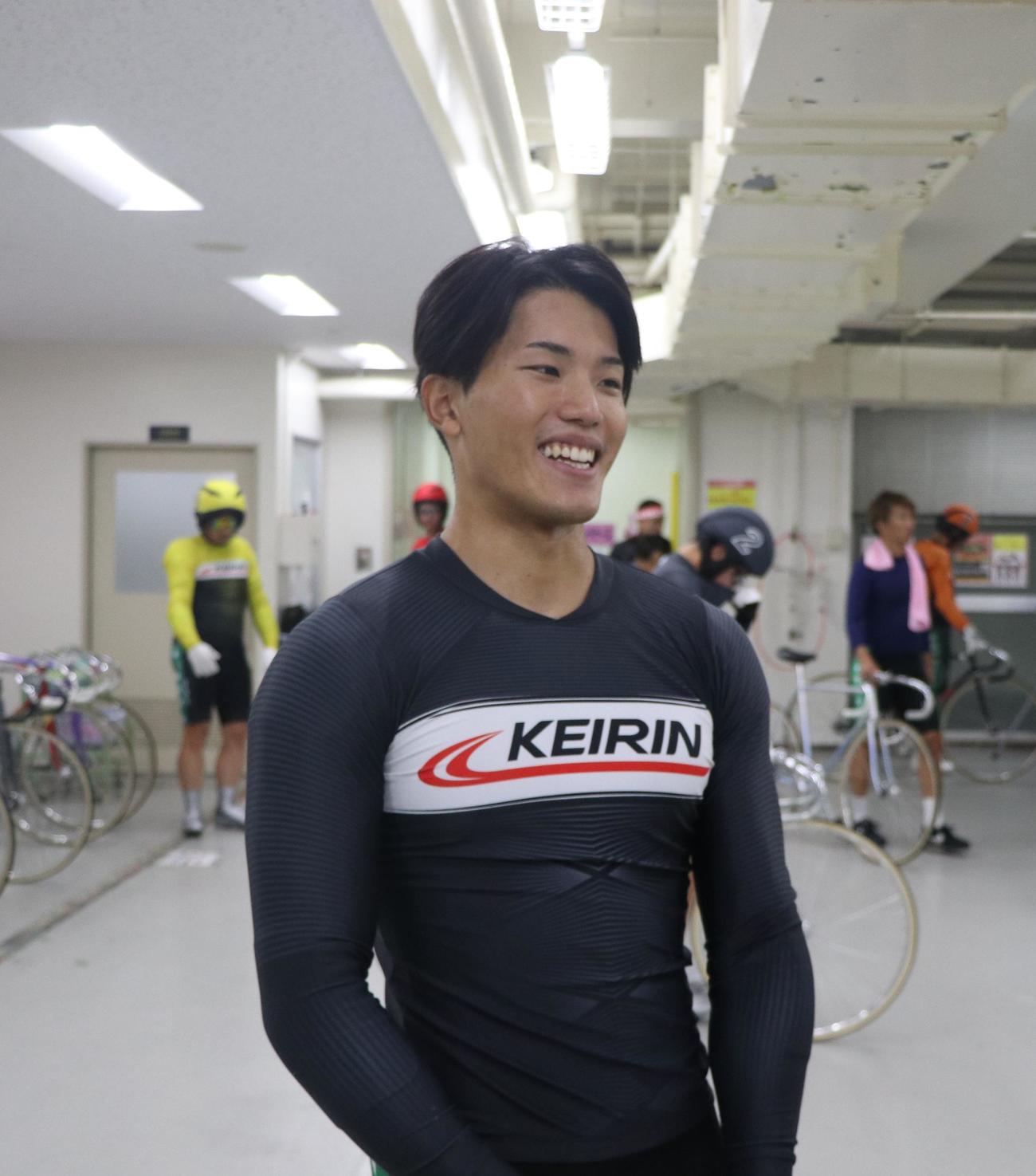 地元で予選を勝利して安堵（あんど）する加藤駿（撮影・一樹）＝2025年8月9日