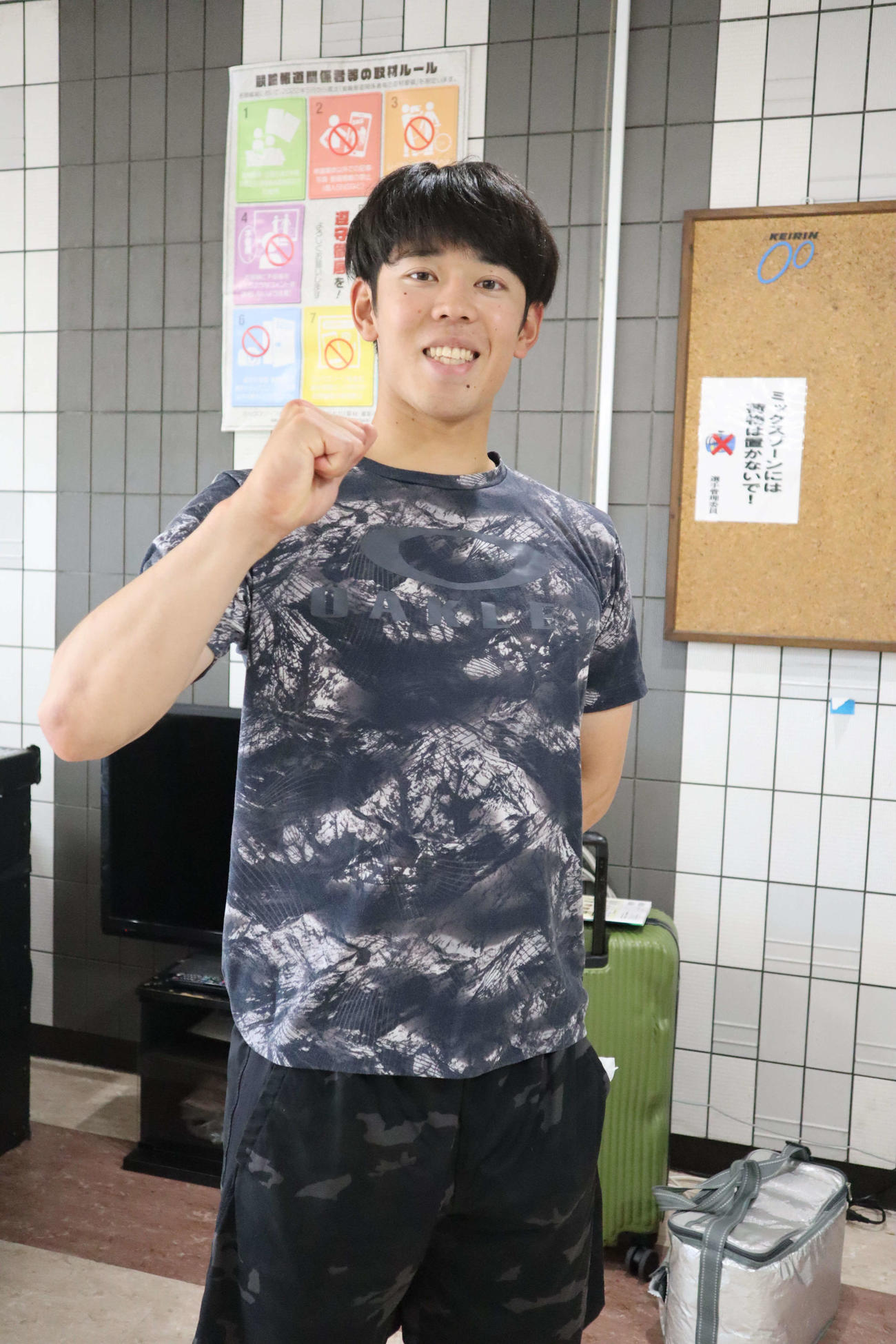 新垣慶晃が新しいセッティングに挑戦する（撮影・音無剛）