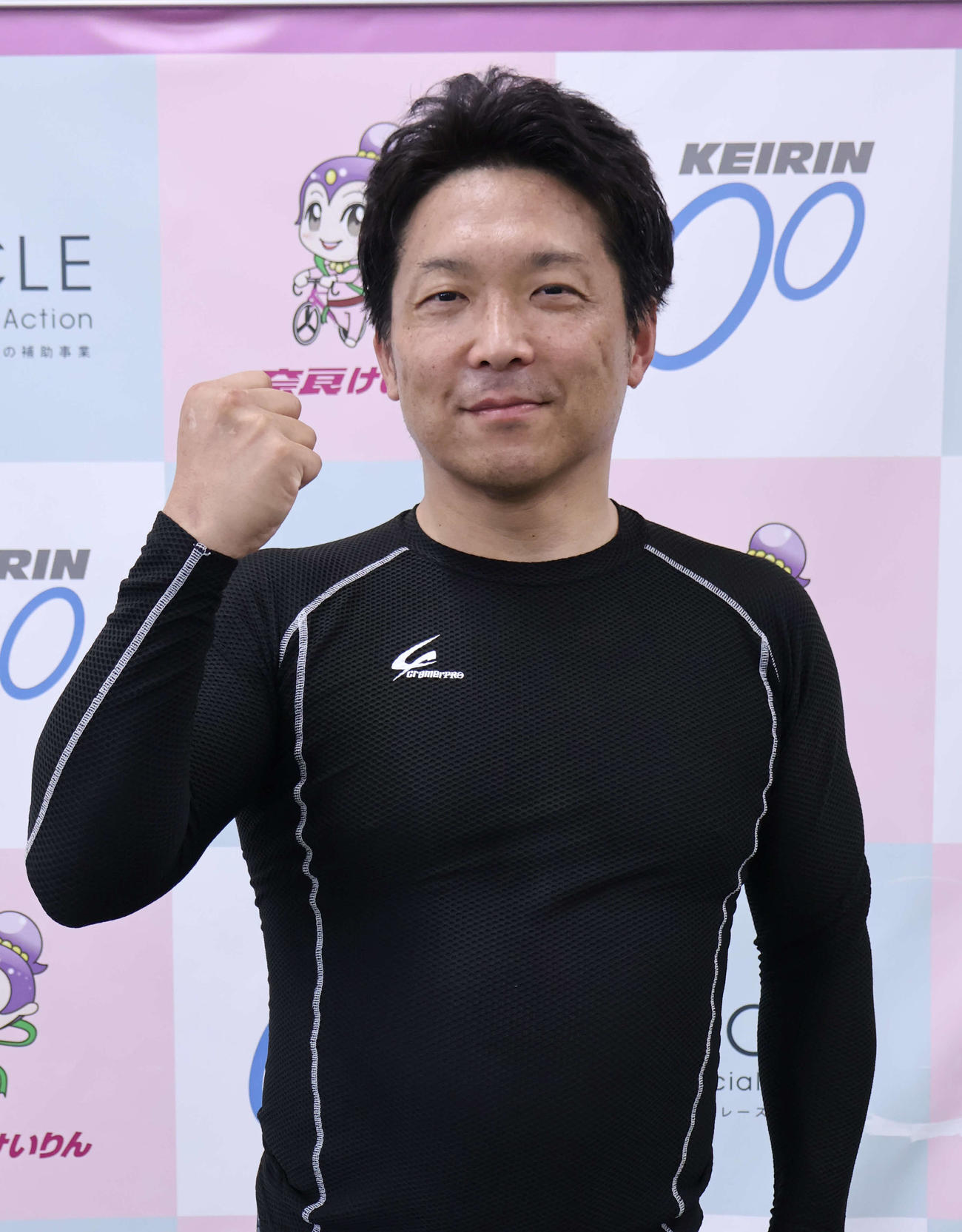 土屋裕二に春日大社を参拝した御利益があるか！？（撮影・山田敏明）