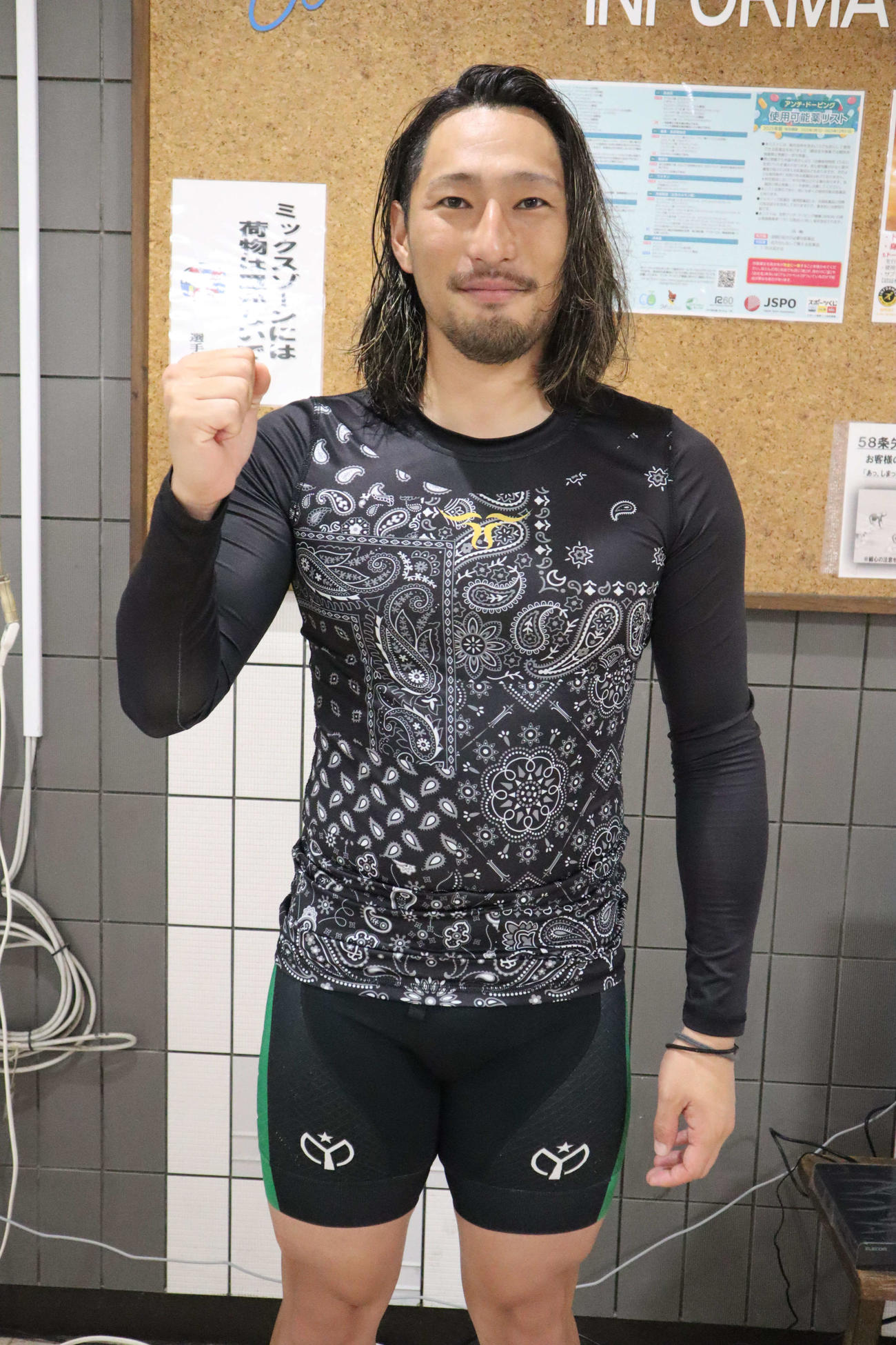 吉田悟は薄氷を踏む準決進出に笑顔（撮影・音無剛）