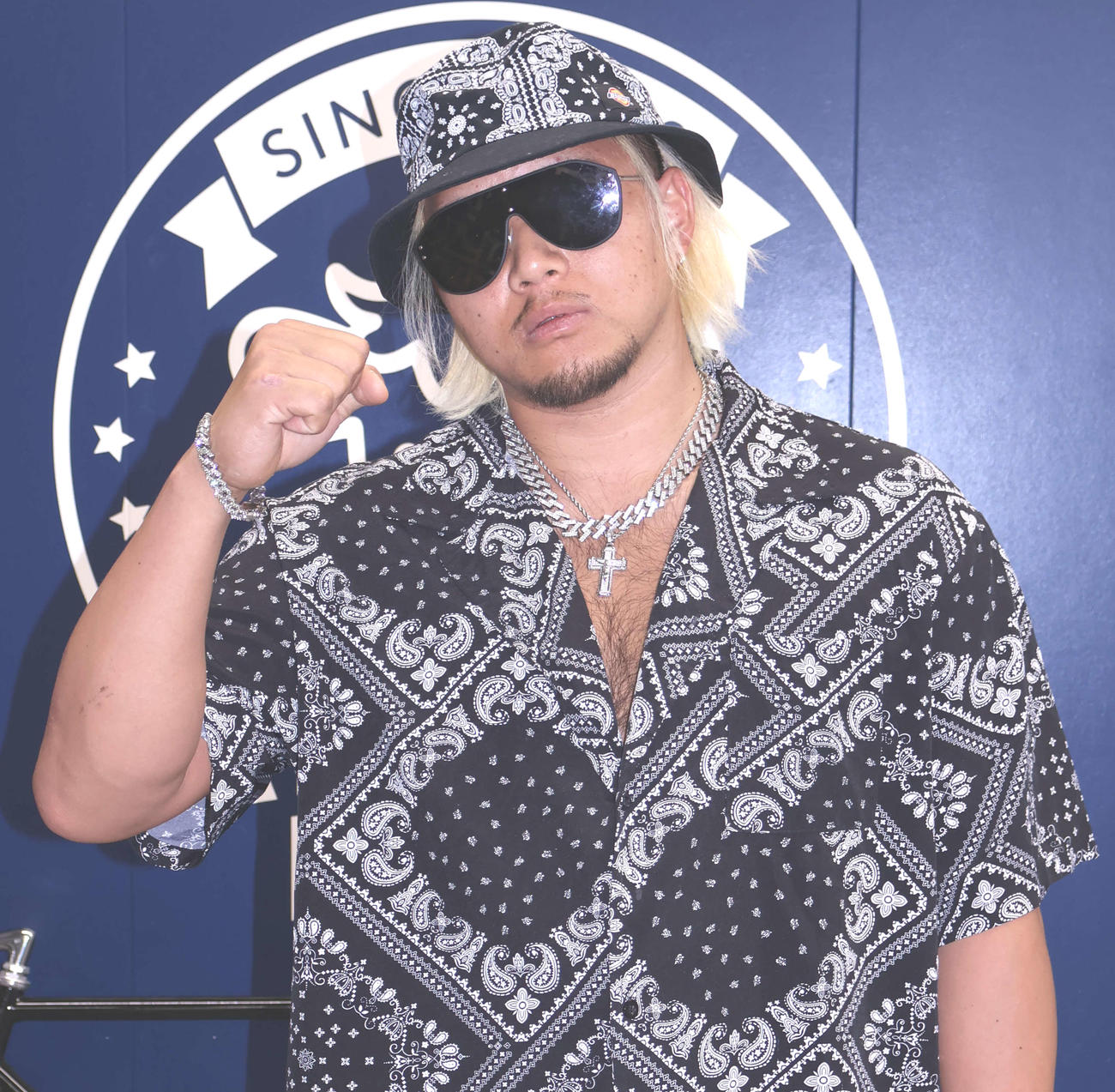 ヒップホップ系のコーディネートで登場した田村裕也