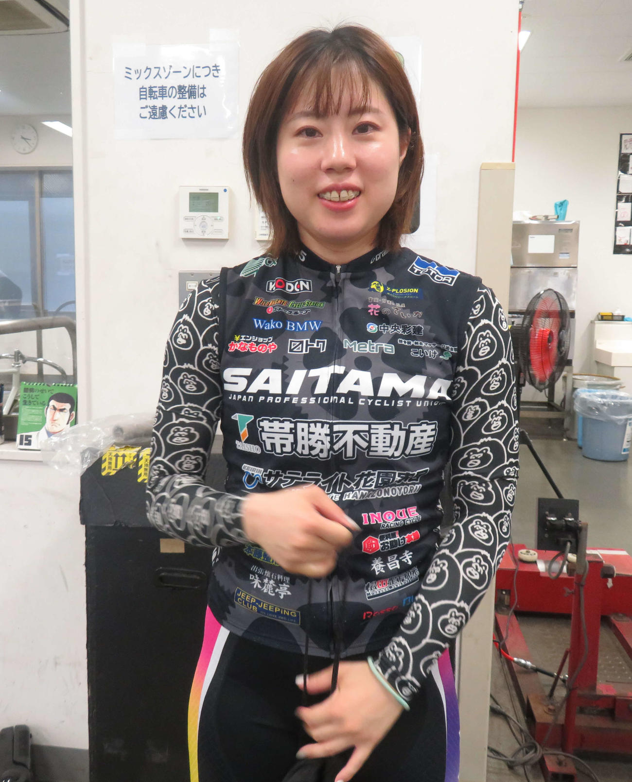 巻き返しを図る青木美保（撮影・栗田文人）