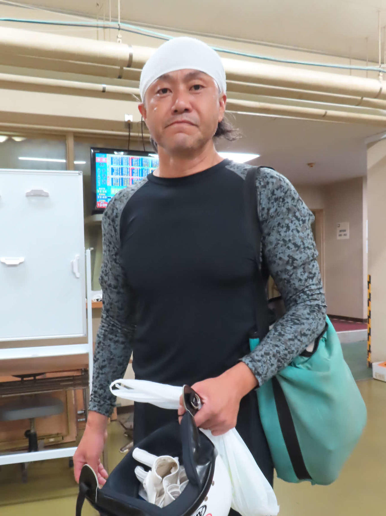 青森競輪　前期A級2班の切れを保つ吉田彰久（撮影・野島成浩）