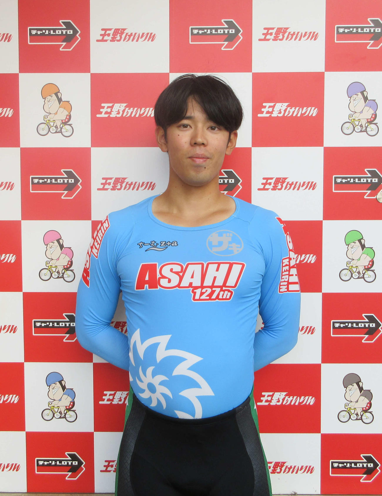 新垣慶晃が1カ月ぶりの実戦に気合を入れる（撮影：和田年弘）