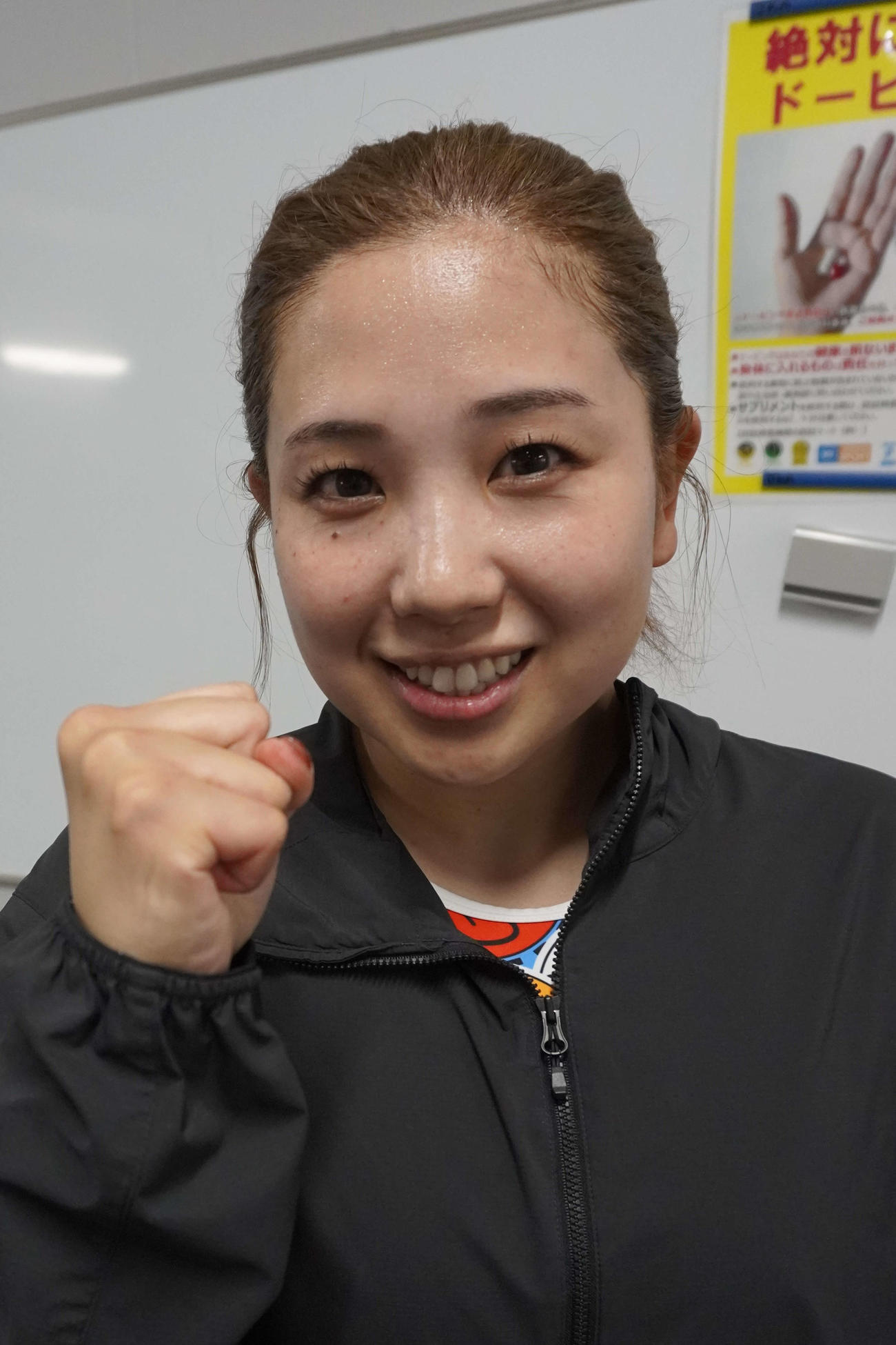 予1で俊敏なフットワークを見せた岩崎ゆみこ