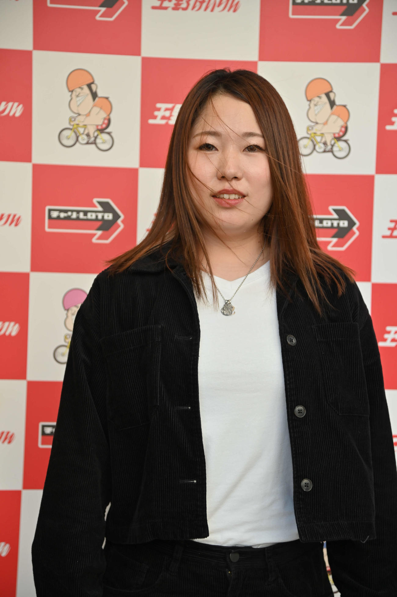 三宅玲奈が地元で上位争いに加わる