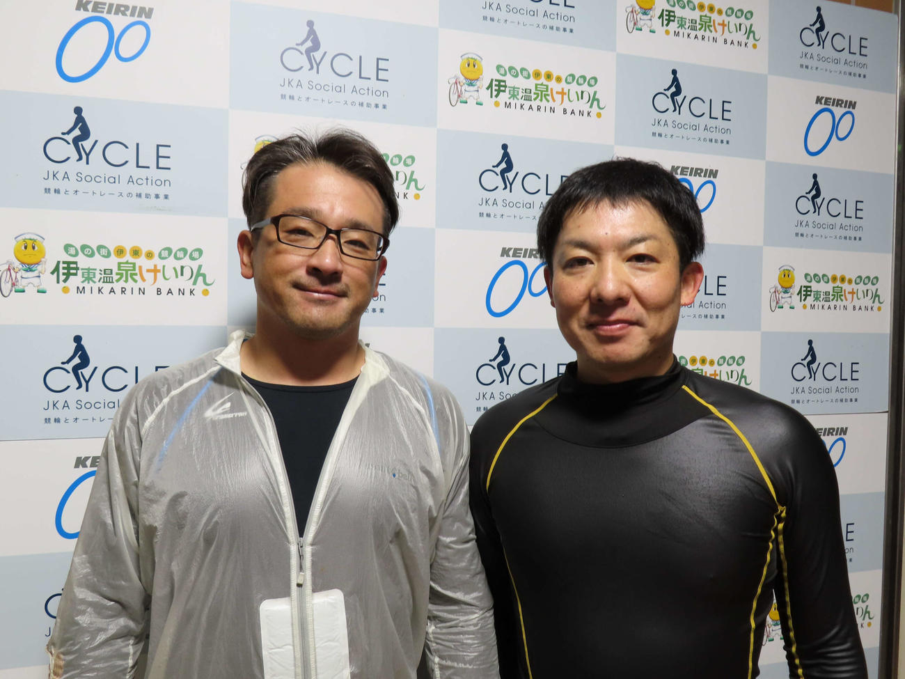 オープニングレースでワンツーを決めた東隆之（右）と野見泰要