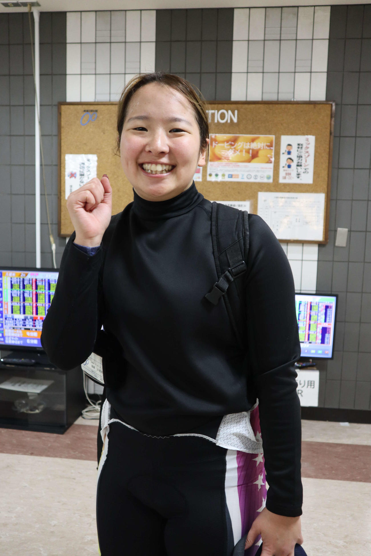当銘沙恵美は望外の1着に満面の笑み（撮影・音無剛）
