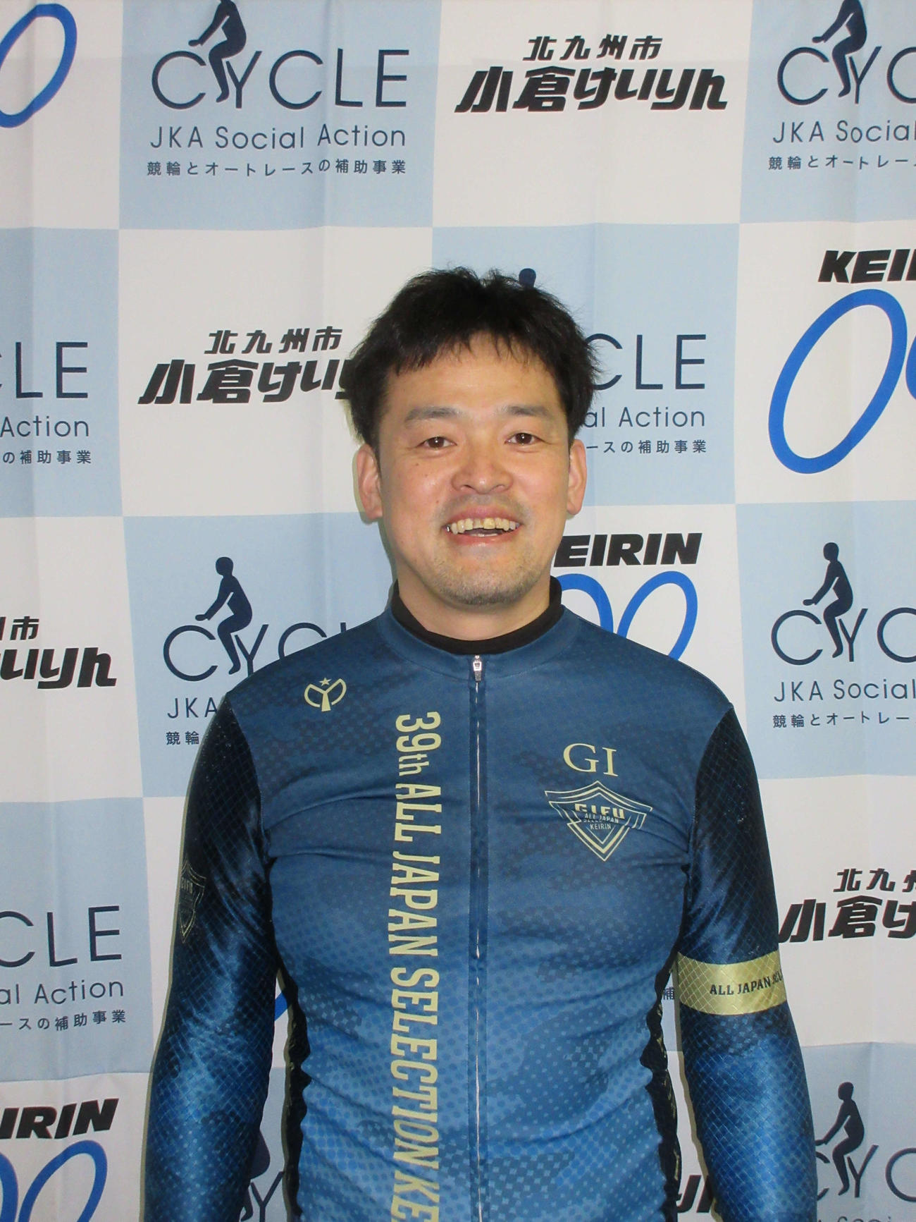 初日特選を制して笑顔の宝満大作