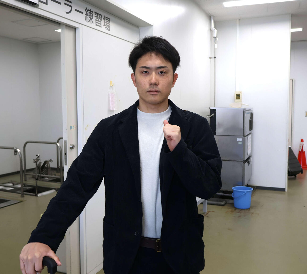 斉藤英伊須が連勝伸ばす力走だ（撮影・一樹）