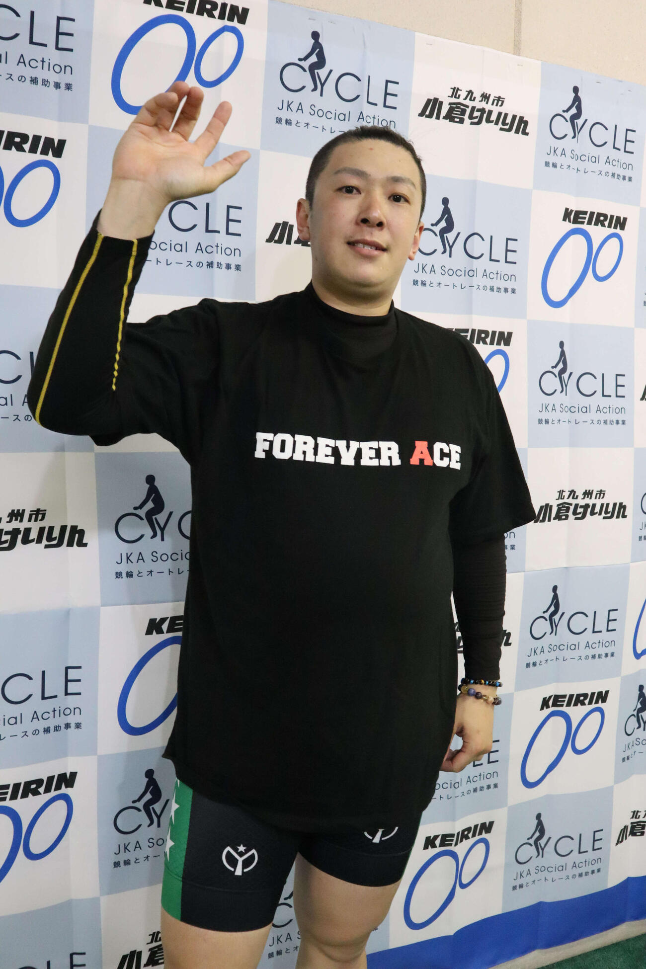鈴木康平は棚橋弘至のポーズで喜びをアピール