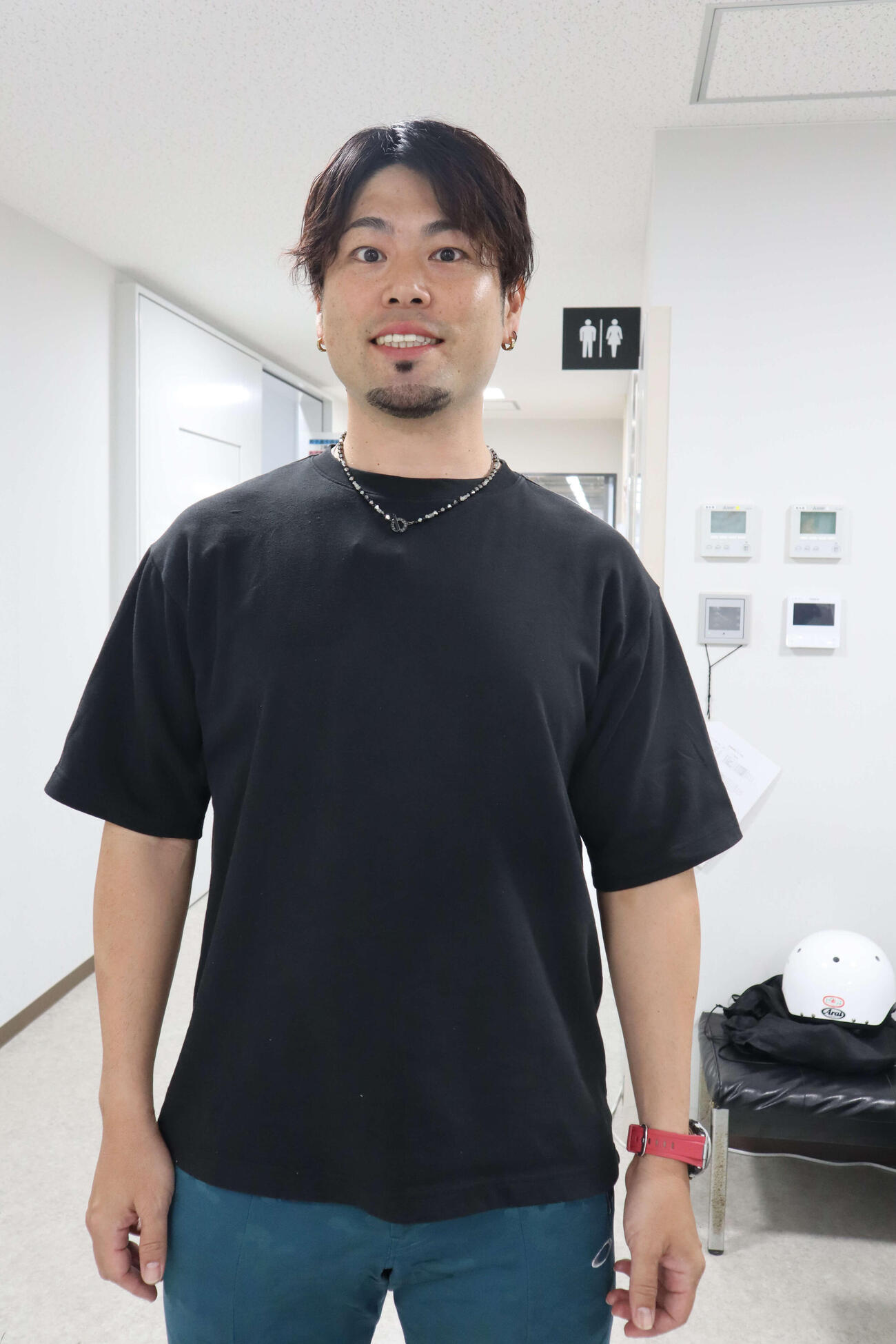 開幕戦1番車の安谷屋将志が自在に展開を突く（撮影・音無剛）