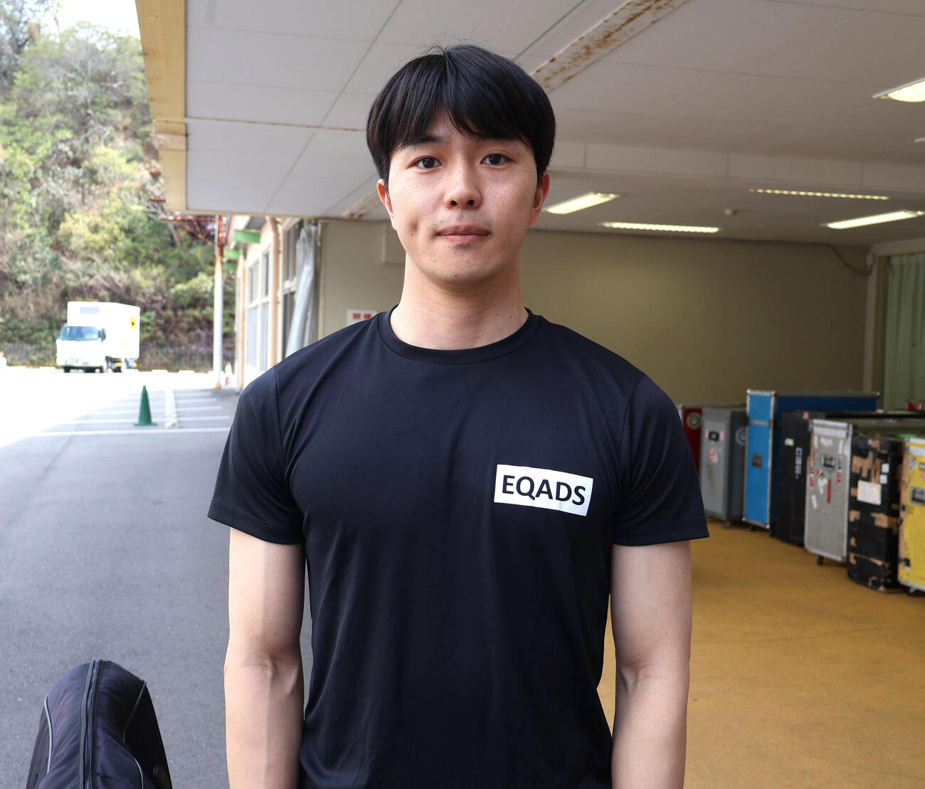 デビュー戦に挑む西本健三郎