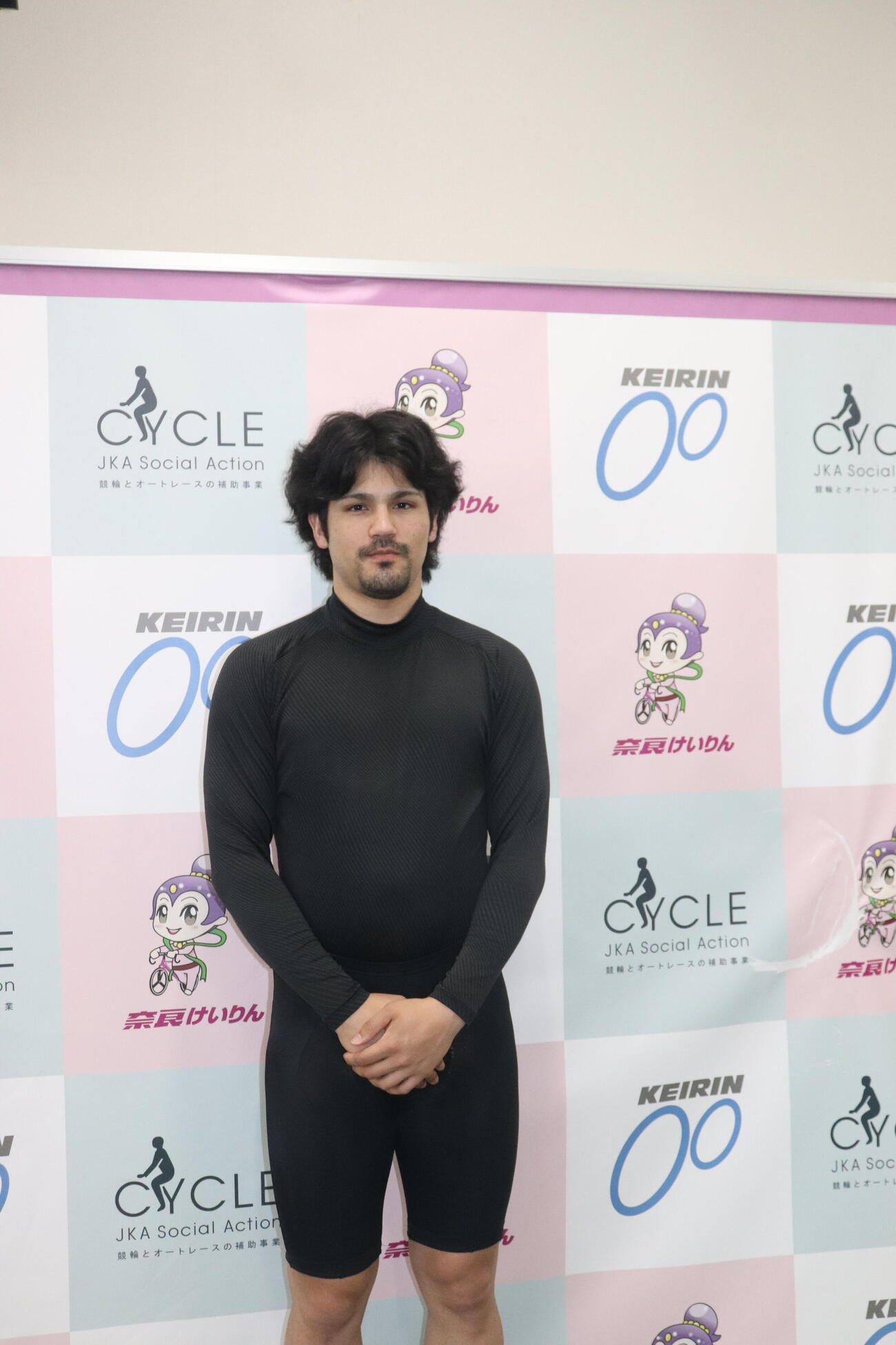 初日8Rは西岡利起が先行で圧倒する