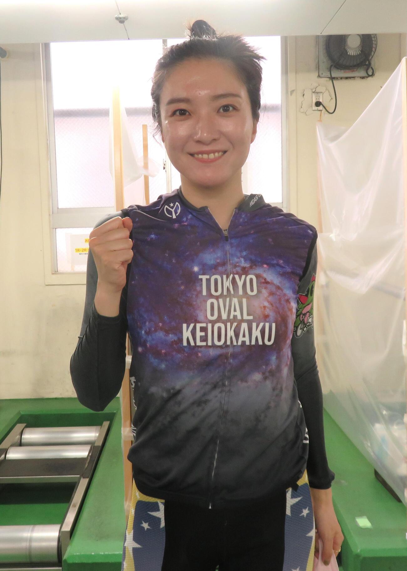 佐々木綾が得意バンクで激走だ