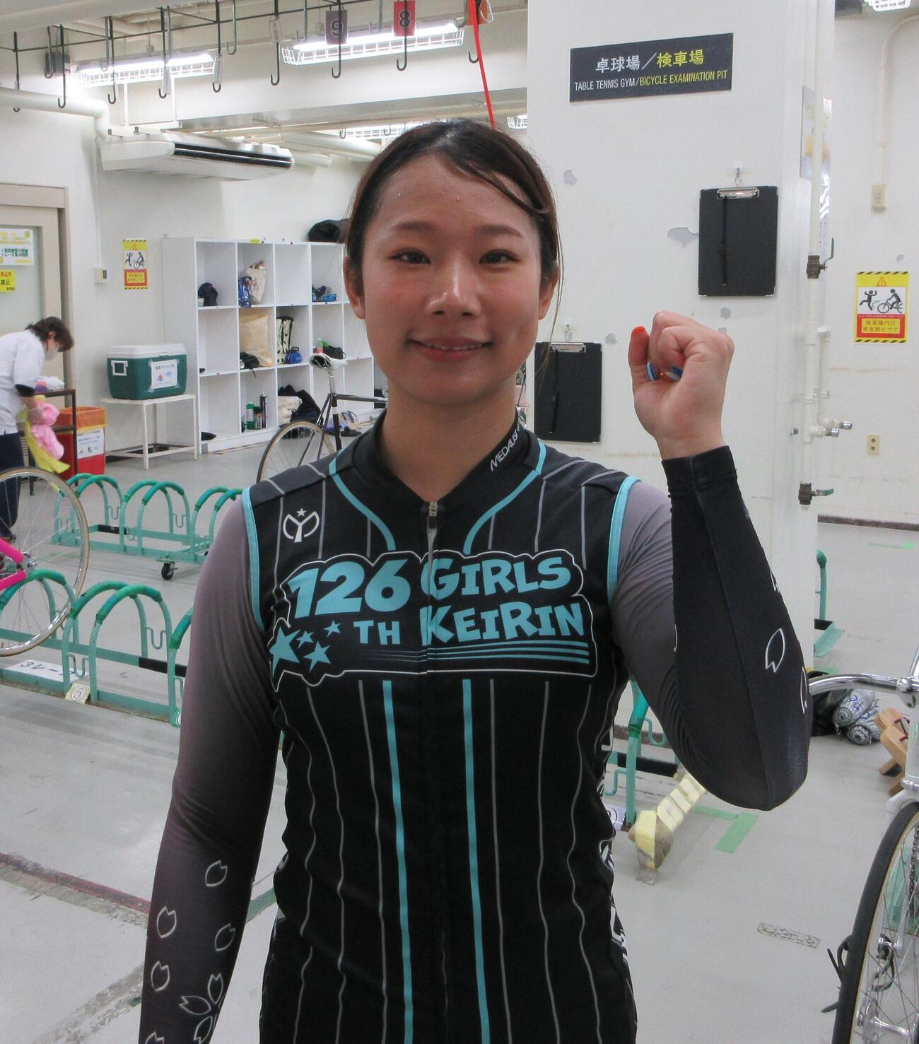 伊沢茉那が決勝8Rも果敢にレースを運ぶ