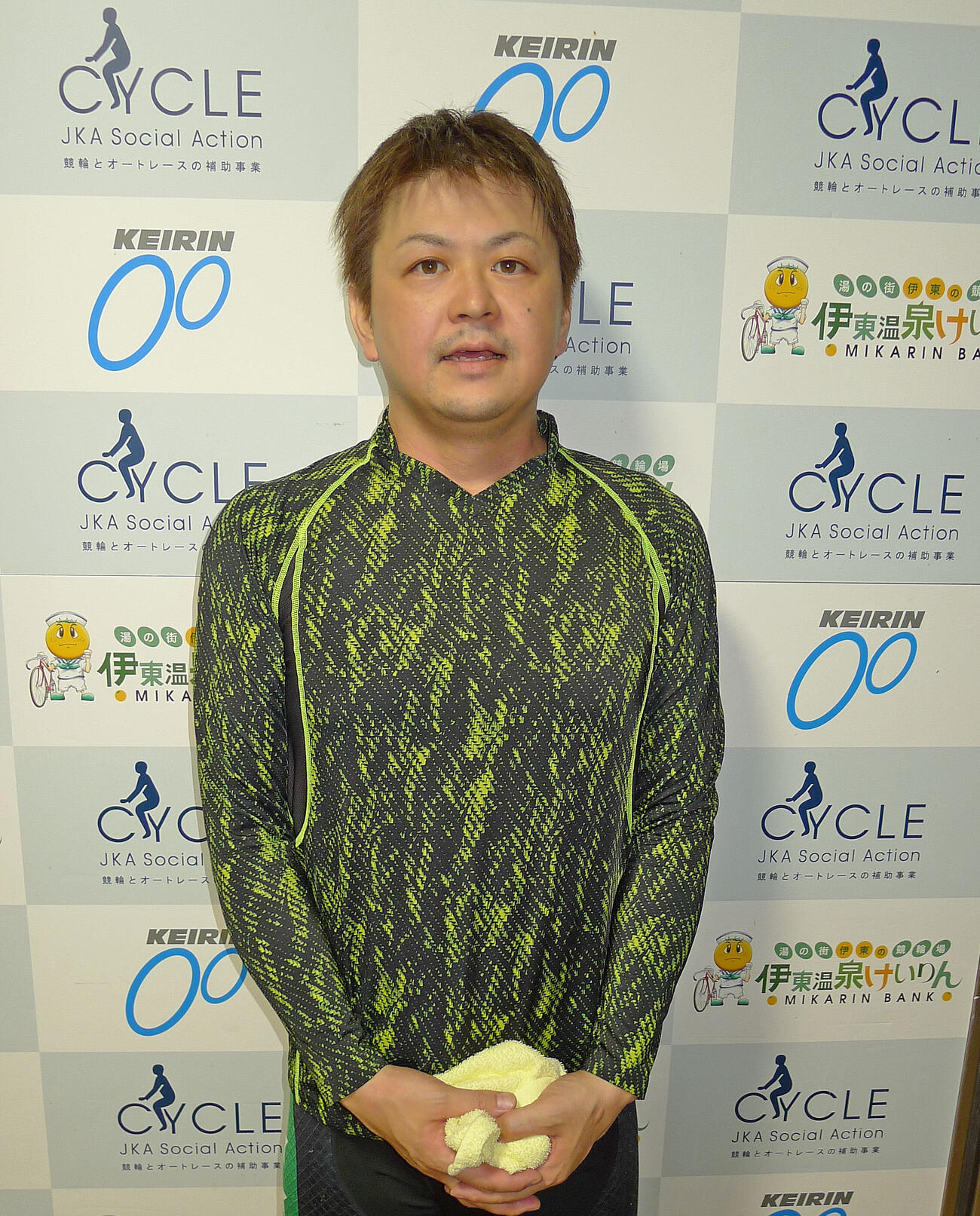 白星発進を決めた佐藤雅彦