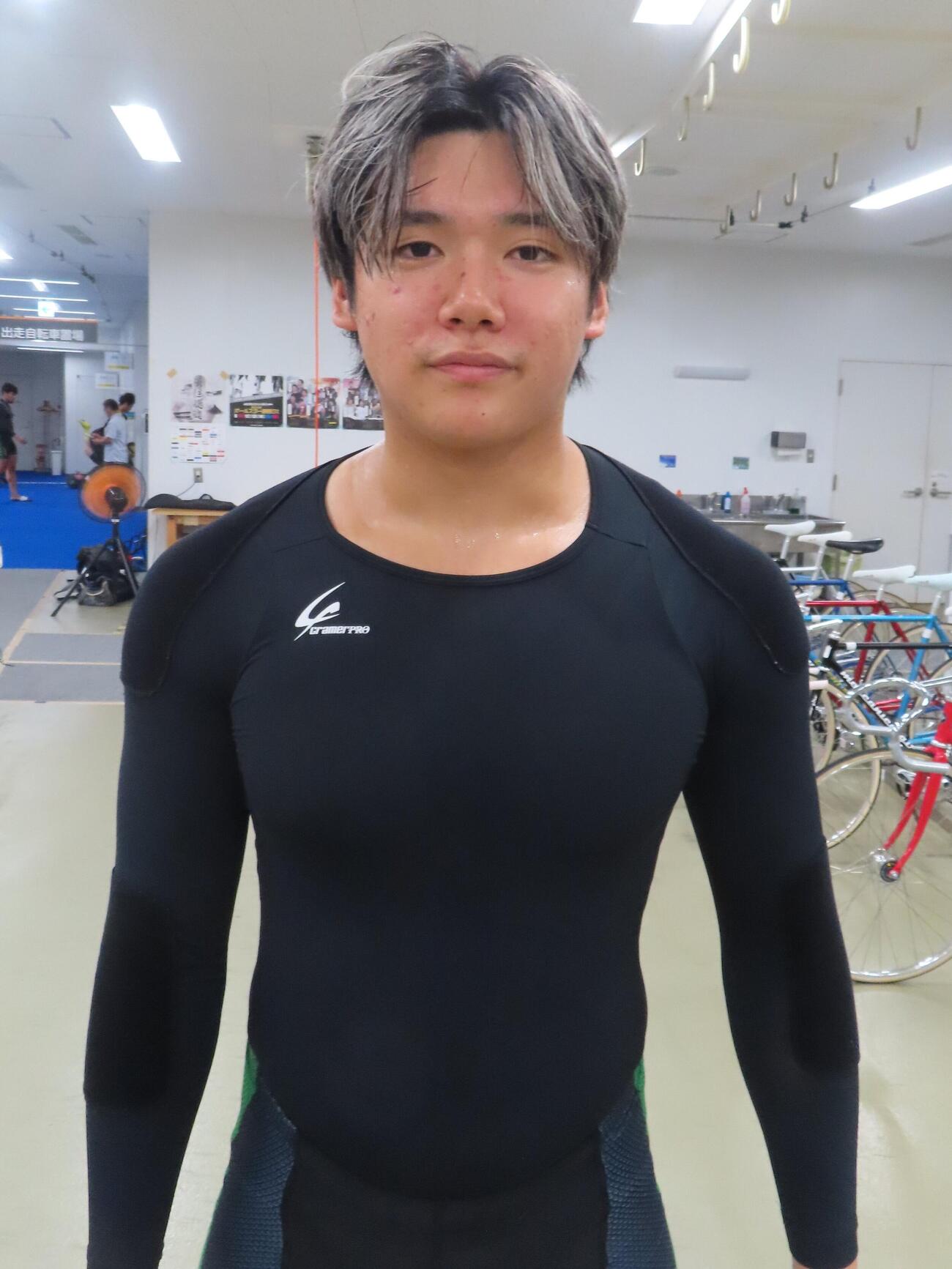 本格デビュー2戦目で初勝利を挙げた高佐龍太郎