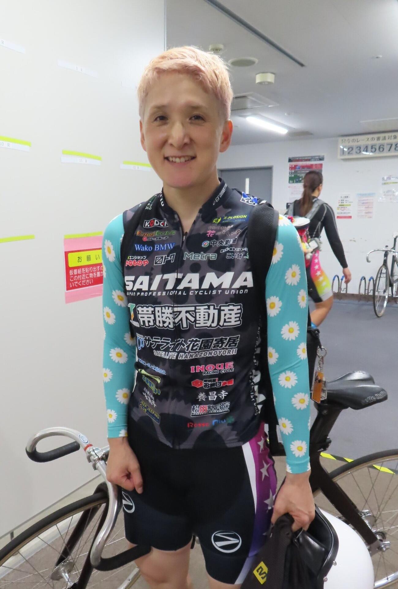 白星スタートに笑顔を見せる高橋梨香