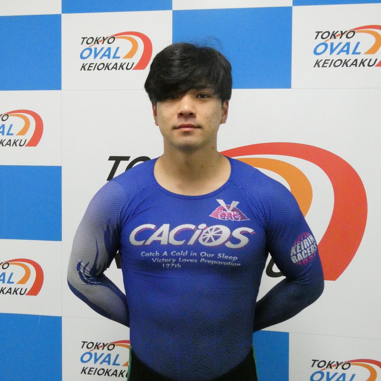 中秀平が初優勝を決めた思い入れのあるバンクで好走する