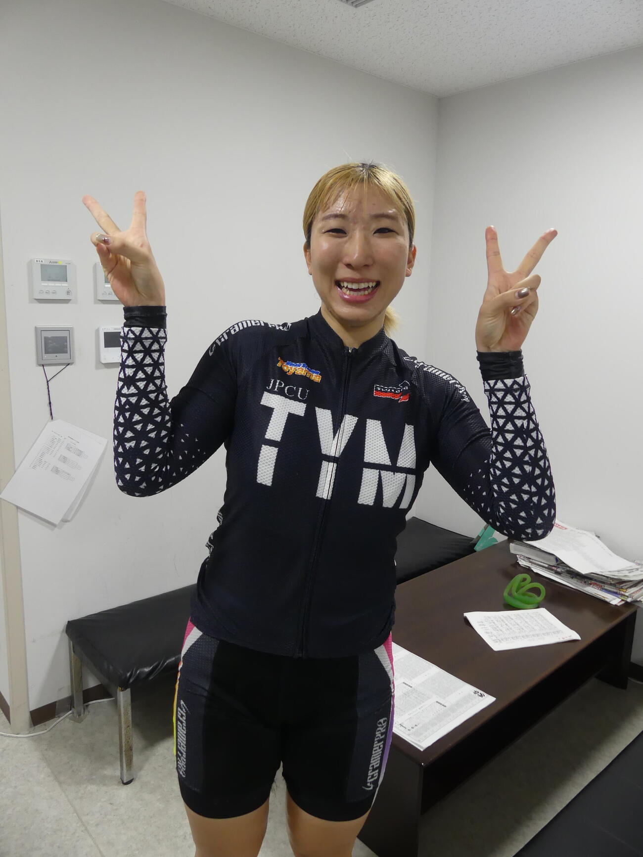 予2・1Rを差し切って1着で決勝進出を決めた小林真矢香