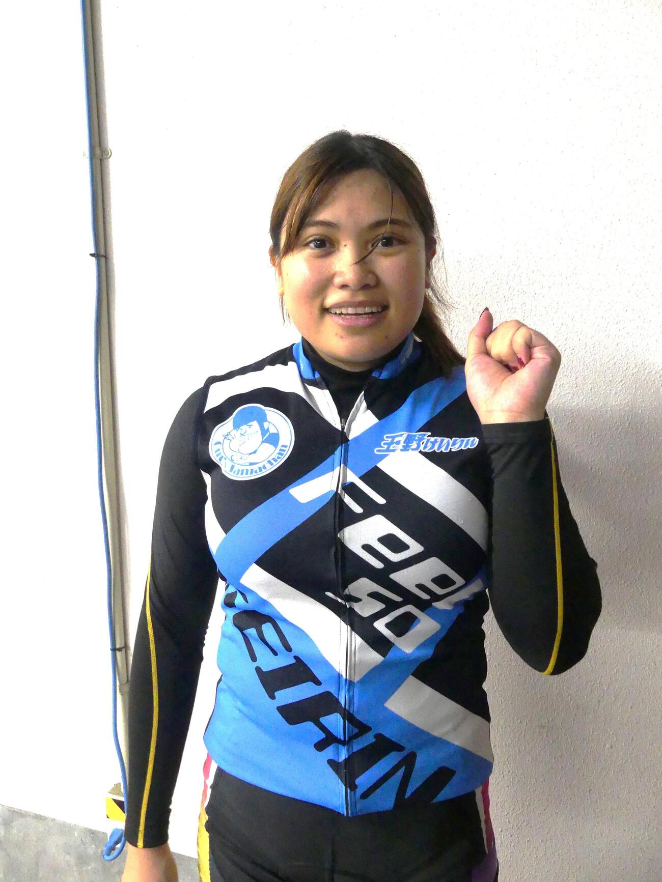 初めて地元戦の初日に1着をゲットした高尾貴美歌