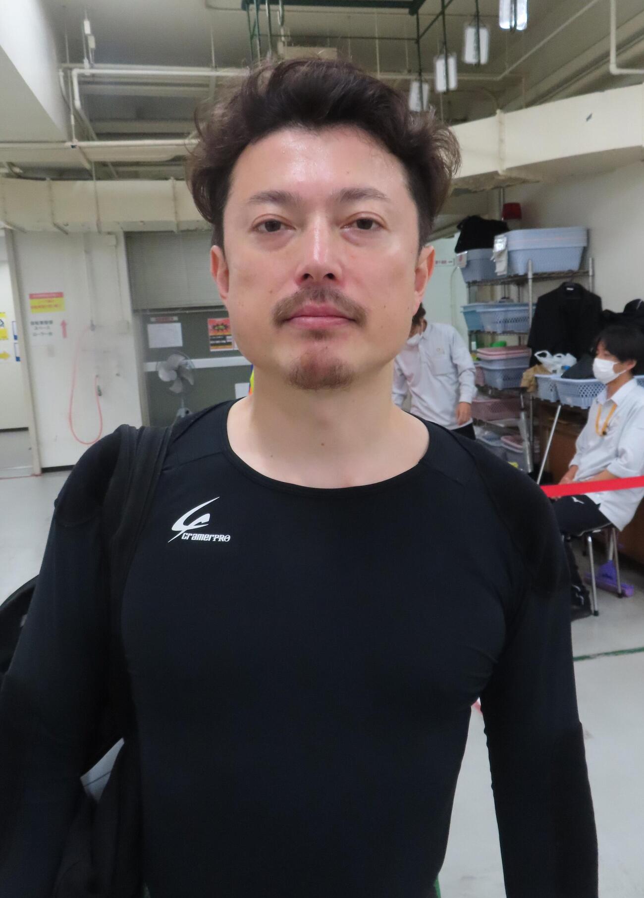 若手機動型2人を破って、予選を勝ち上がった高谷敏史