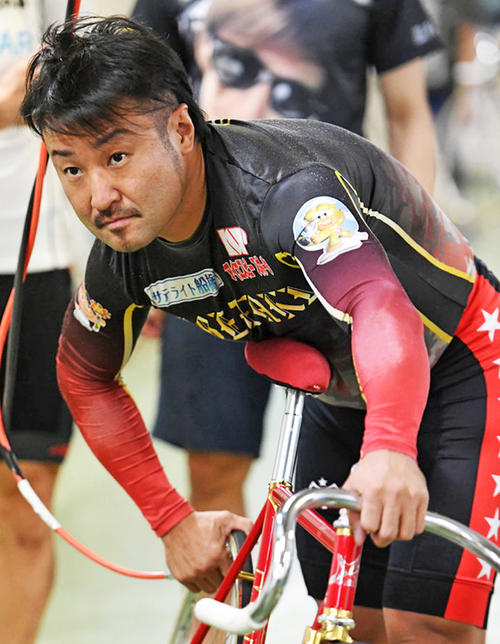 野口裕史と連係してV機をつかみたい伊勢崎彰大