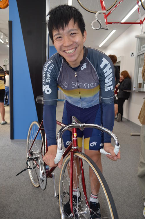 開幕戦1Rの1番車に抜てきされて張り切る小林泰正