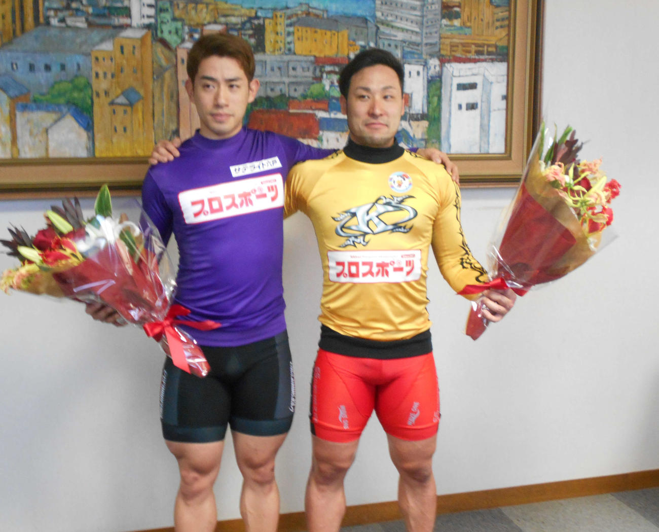 同着優勝となった新山響平（左）と郡司浩平（撮影・杉森洋一）