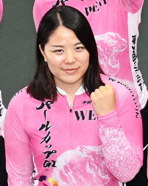 小林優香