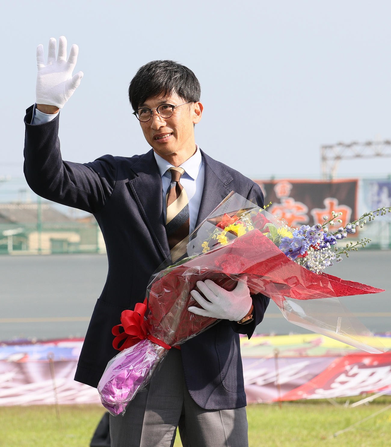 高松宮記念杯でプレゼンターを務めた阪神前監督矢野燿大氏（撮影・上山淳一）