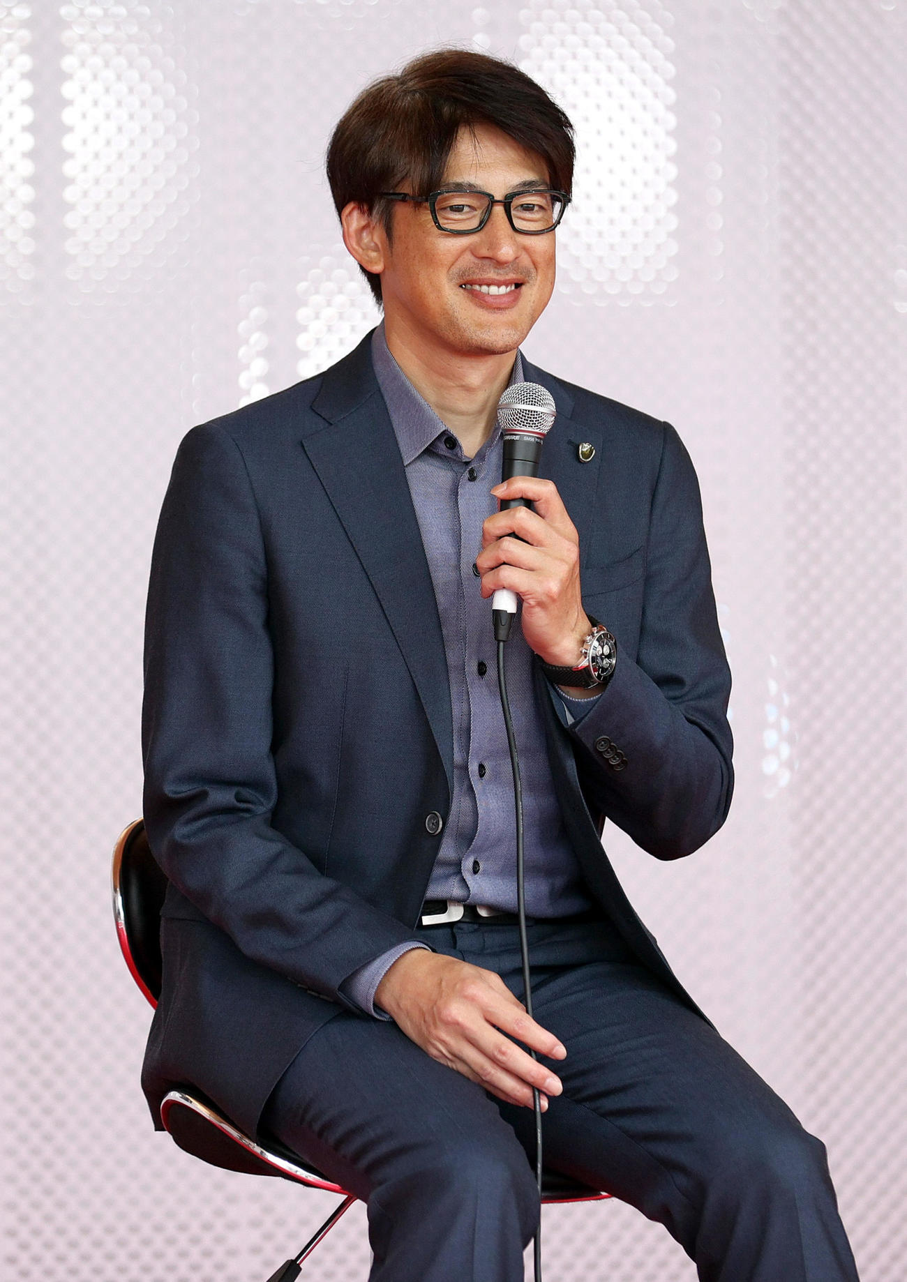 第74回高松宮記念杯最終日のトークショーに出演した元阪神・オリックスの能見氏（撮影・上山淳一）