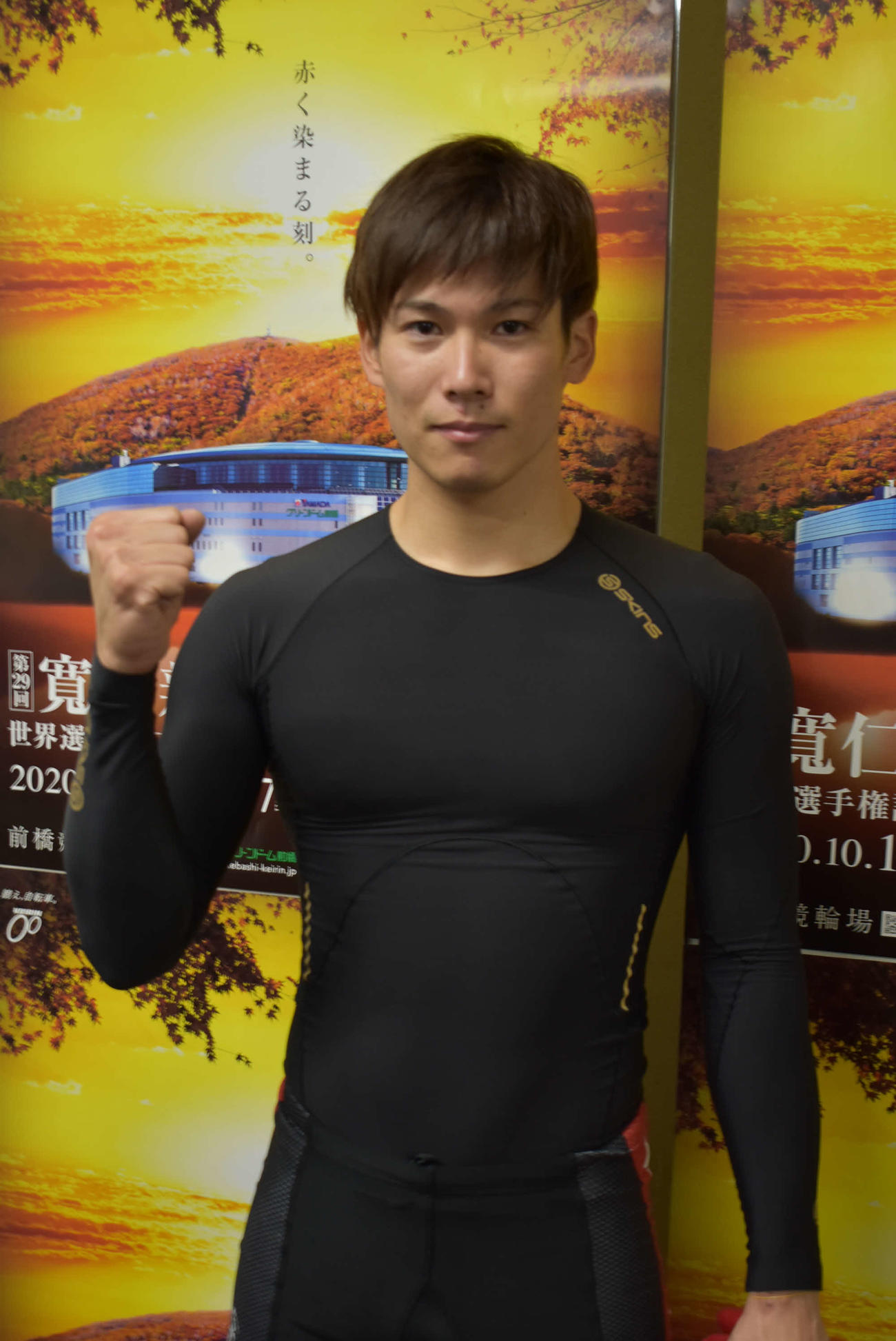 オープニングレースは坂本貴史が得意のまくりで制した（撮影・松井律）