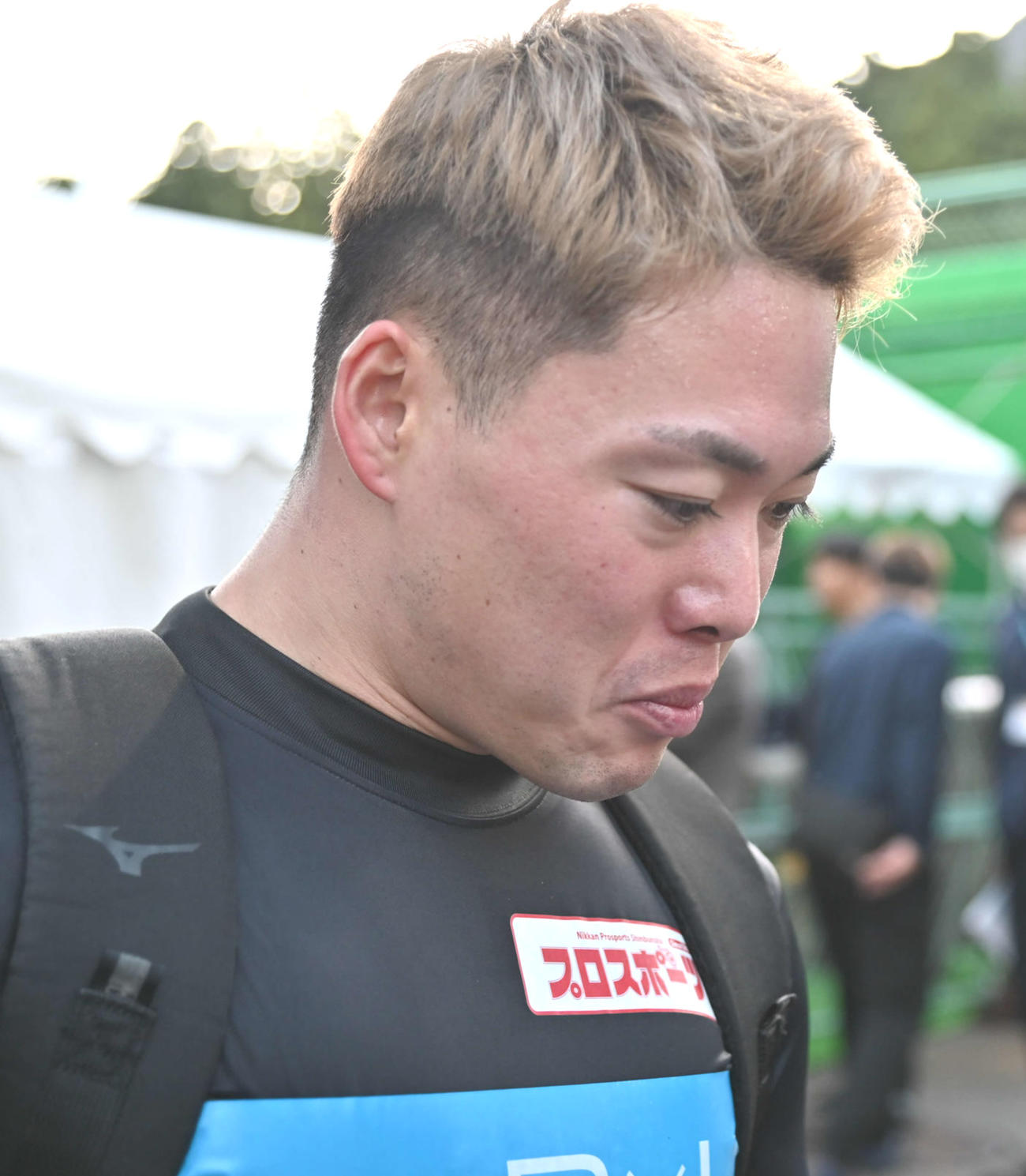 悔しそうに決勝のレースを振り返る犬伏湧也