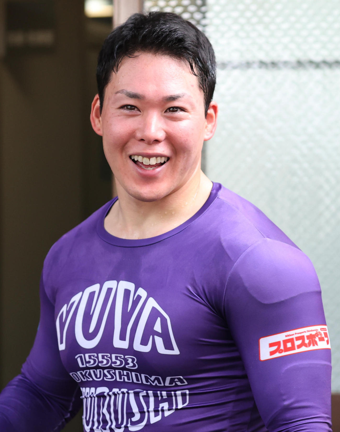 1予のアクシデントを乗り越え、2予を突破した犬伏湧也は笑顔（撮影・柴田隆二）