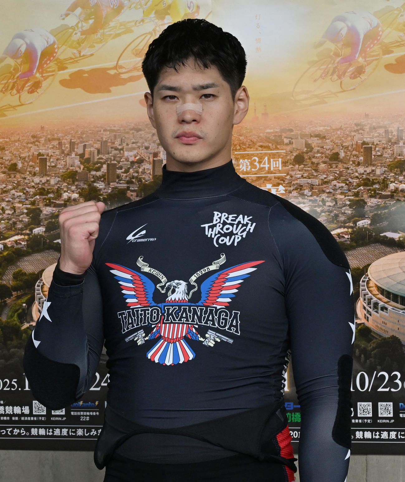 前橋競輪7R2次予、1着の嘉永（撮影・千葉一成）