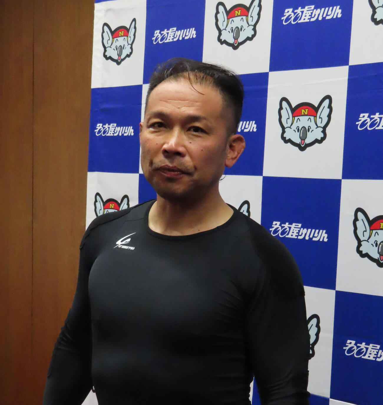 後輪破損にもかかわらず準決に進んだ吉田敏洋にヤマコウはエールを送った