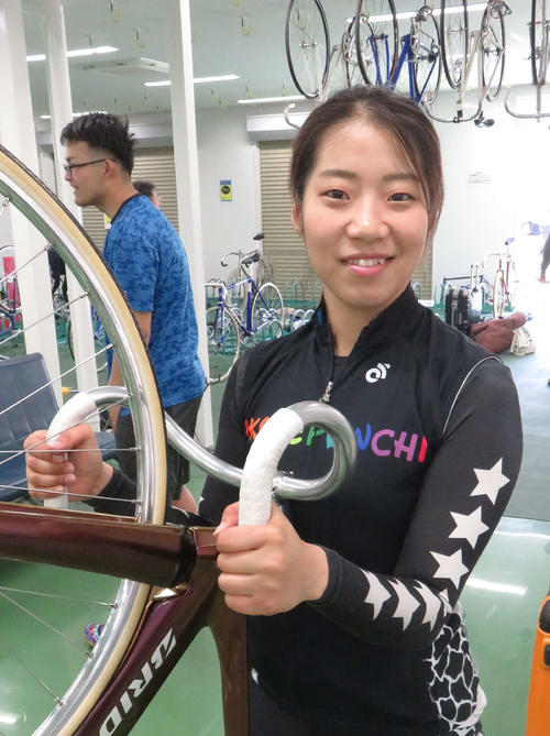 意気揚々と検車入りした日野友葵