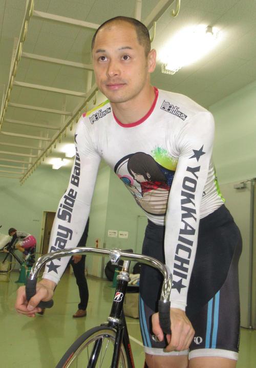 北津留翼が7番手まくりで決勝進出を決めた（撮影・山田敏明）